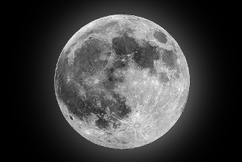 Image of the full moon.