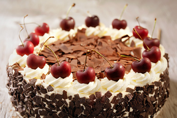 Simple Black Forest Cake for beginners - Inji's kitchen